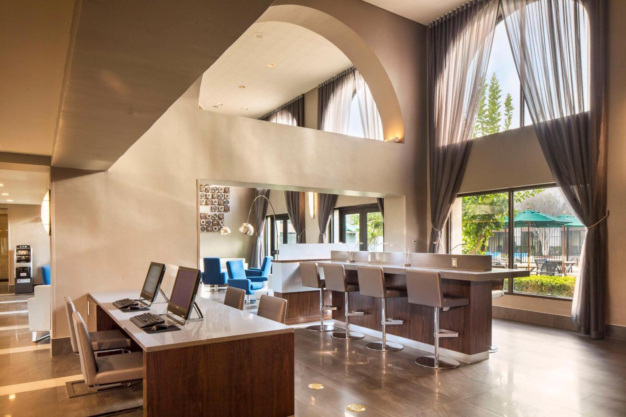 Doubletree By Hilton Newark-Fremont Hotel Luaran gambar
